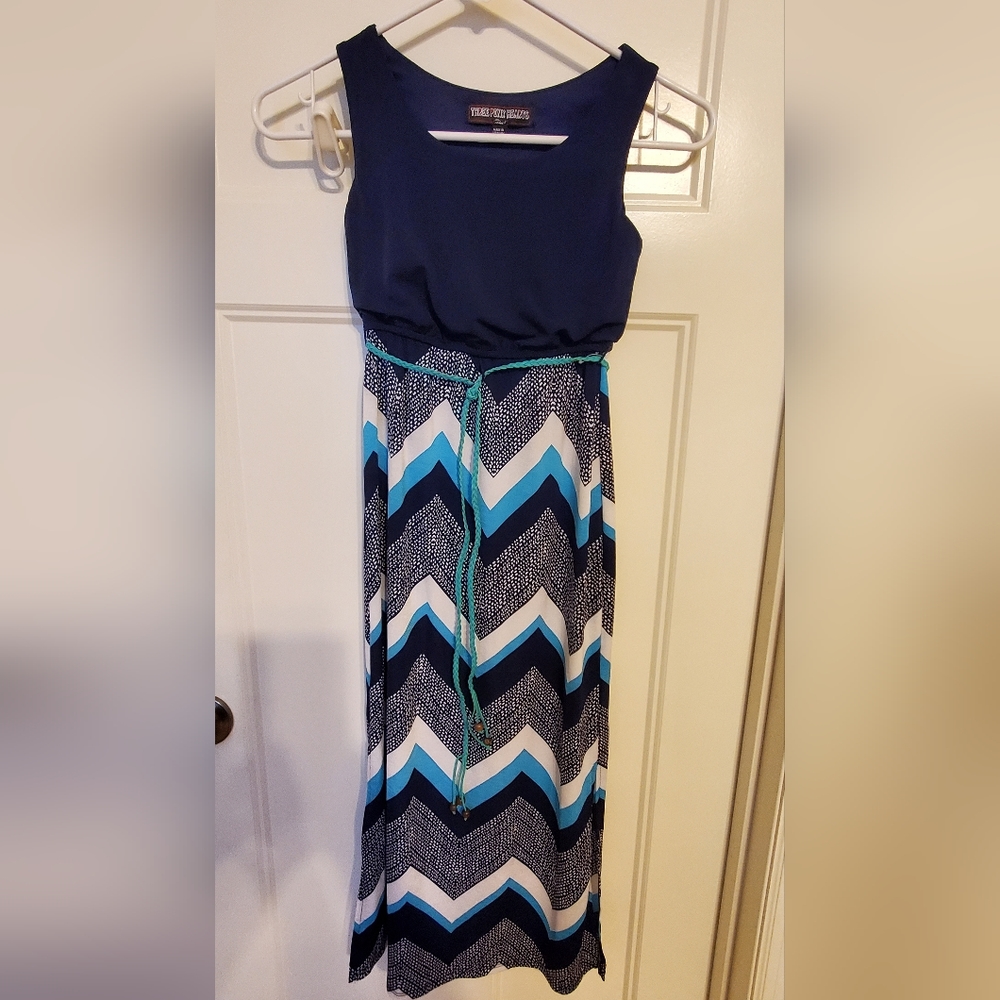 Adorable Girls Dress with side slitz